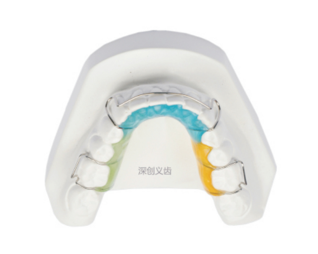 Hawley retainer